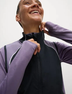 Colour Block Cropped Gilet -Marks and Spencer Shop Colour Block Cropped Gilet 4