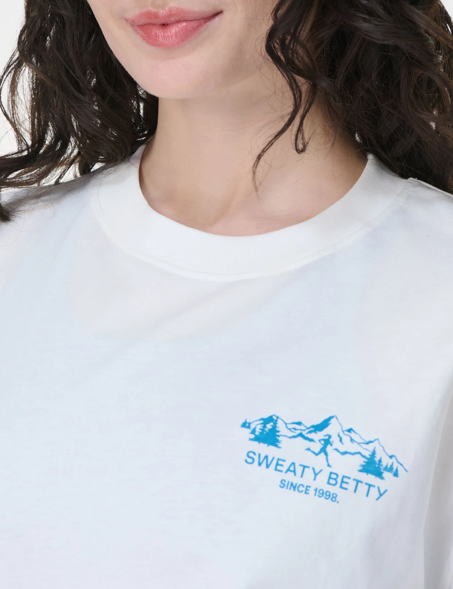Sweaty Betty Explore More Pure Cotton Logo T-Shirt 8 Sweaty Betty Explore More Pure Cotton Logo T-Shirt - Image 6