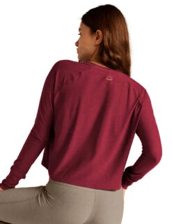 Beyond Yoga Featherweight Daydreamer Crew Neck Yoga Top -Marks and Spencer Shop Featherweight Daydreamer Crew Neck Yoga Top 2