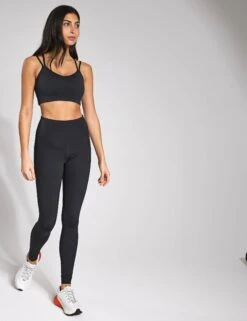 Girlfriend Collective Float Noah Strappy Non Wired Sports Bra -Marks and Spencer Shop Float Noah Strappy Non Wired Sports Bra 6