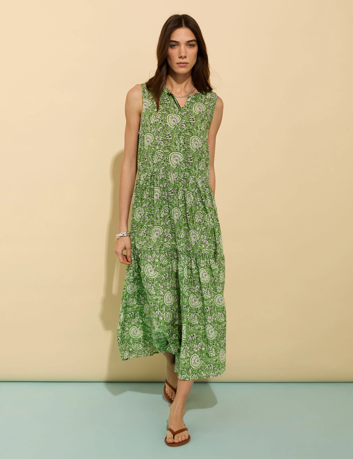 Floral Notch Neck Midi Skater Dress 6 Floral Notch Neck Midi Skater Dress - Image 4