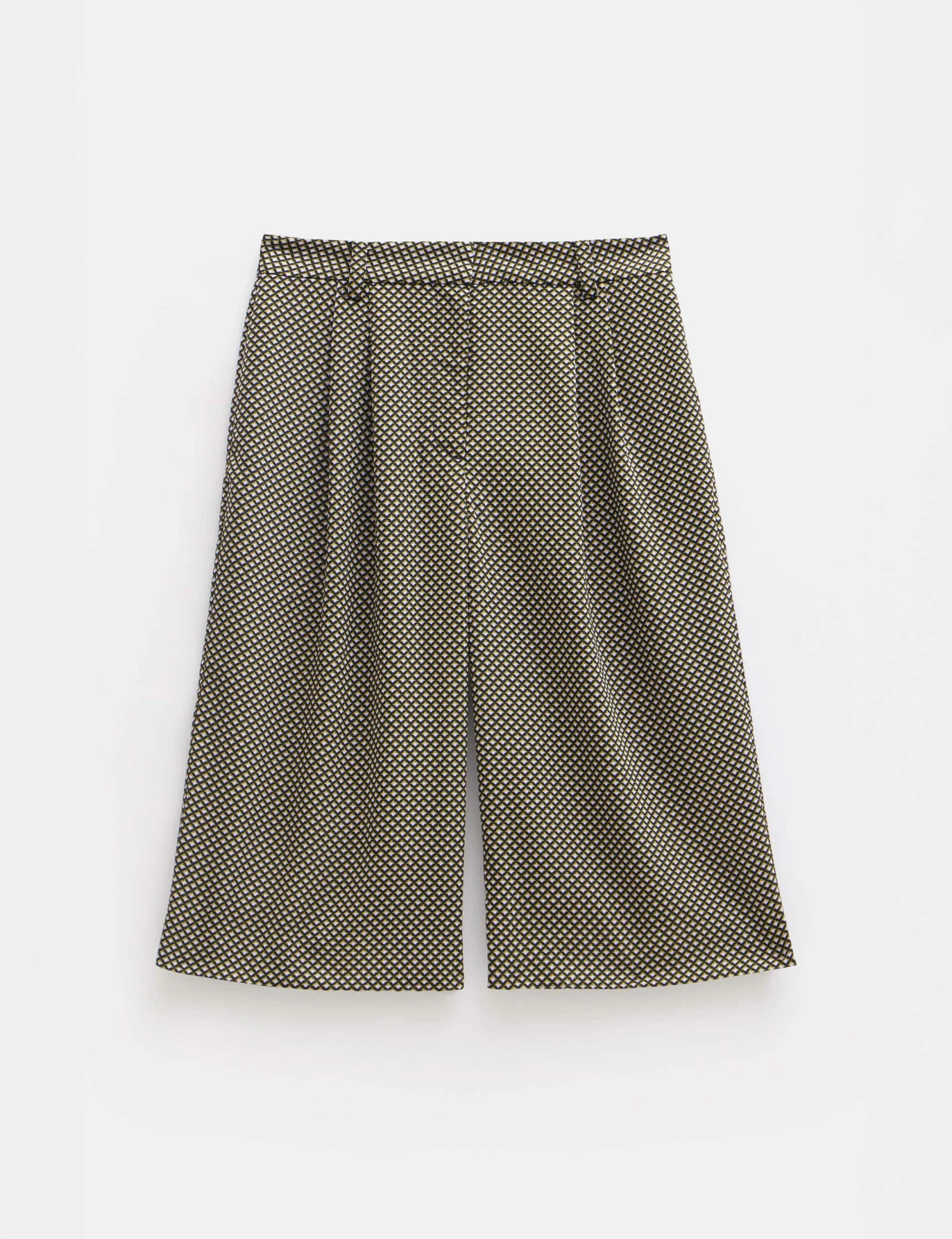 Geometric Knee Length Bermuda Shorts 4 Geometric Knee Length Bermuda Shorts - Image 2