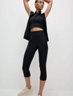 Go Move Cropped Gym Leggings -Marks and Spencer Shop Go Move Cropped Gym Leggings 2