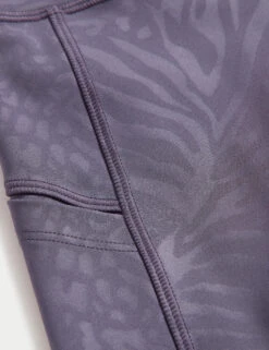 Go Move Embossed Cropped Gym Leggings -Marks and Spencer Shop Go Move Embossed Cropped Gym Leggings 5