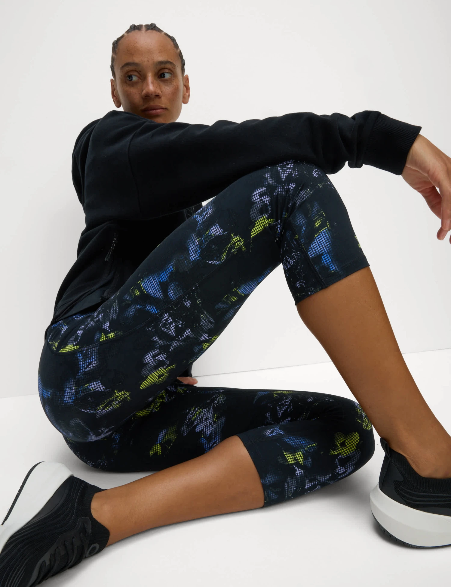 Go Train High Waisted Cropped Gym Leggings 6 Go Train High Waisted Cropped Gym Leggings - Image 4