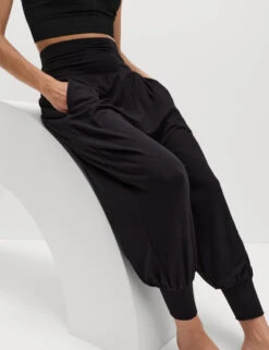 High Waisted Hareem Yoga Joggers -Marks and Spencer Shop High Waisted Hareem Yoga Joggers 4