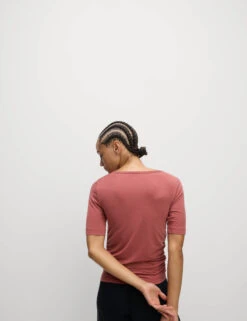 Lightweight Scoop Neck Ruched Yoga T-Shirt -Marks and Spencer Shop Lightweight Scoop Neck Ruched Yoga T Shirt 5