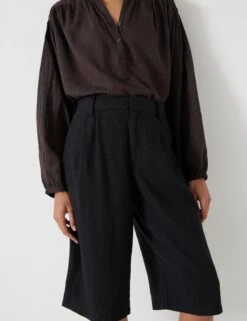 Linen Blend High Waisted Bermuda Shorts -Marks and Spencer Shop Linen Blend High Waisted Bermuda Shorts 3