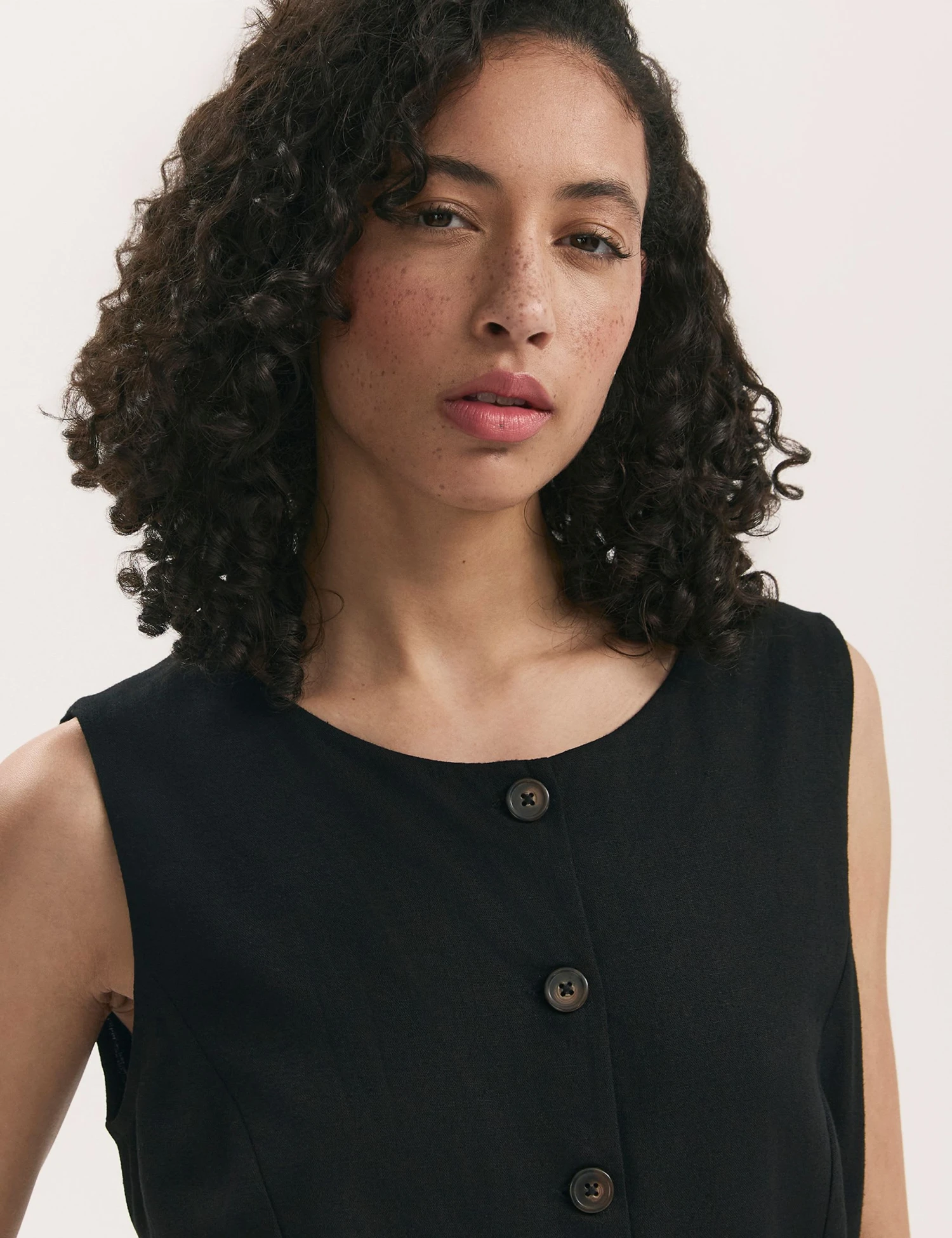 Linen Blend Round Neck Waistcoat 7 Linen Blend Round Neck Waistcoat - Image 5