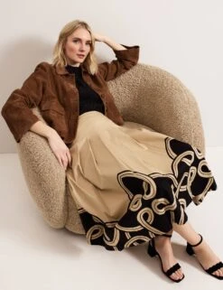 Linen Rich Textured Crew Neck Blouse -Marks and Spencer Shop Linen Rich Textured Crew Neck Blouse 3