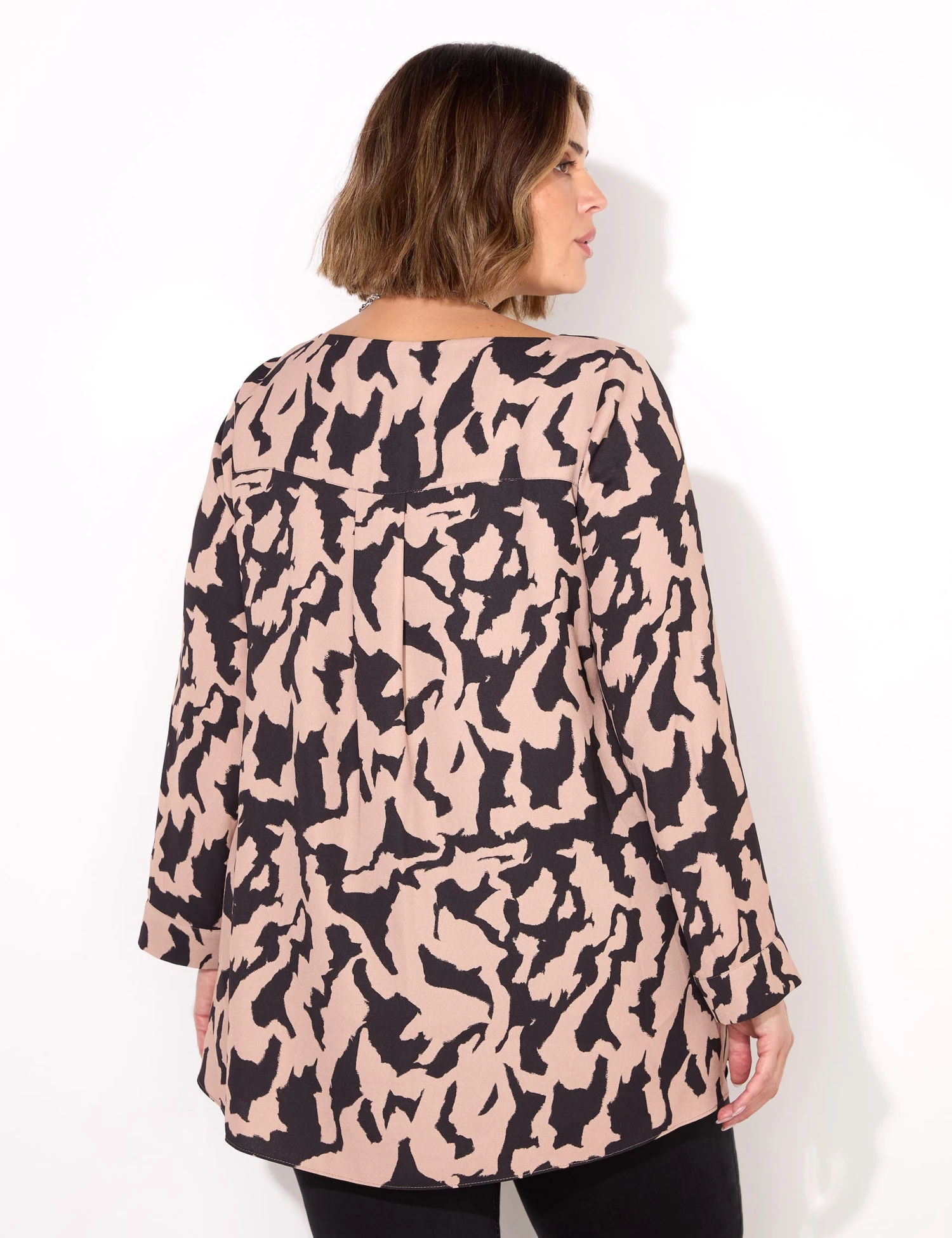 Printed Slash Neck Tunic 6 Printed Slash Neck Tunic - Image 4