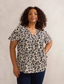 Printed V-Neck Pleat Detail Top