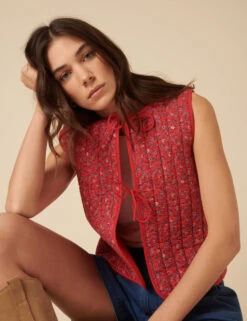 Pure Cotton Floral Quilted Waistcoat -Marks and Spencer Shop Pure Cotton Floral Quilted Waistcoat 3