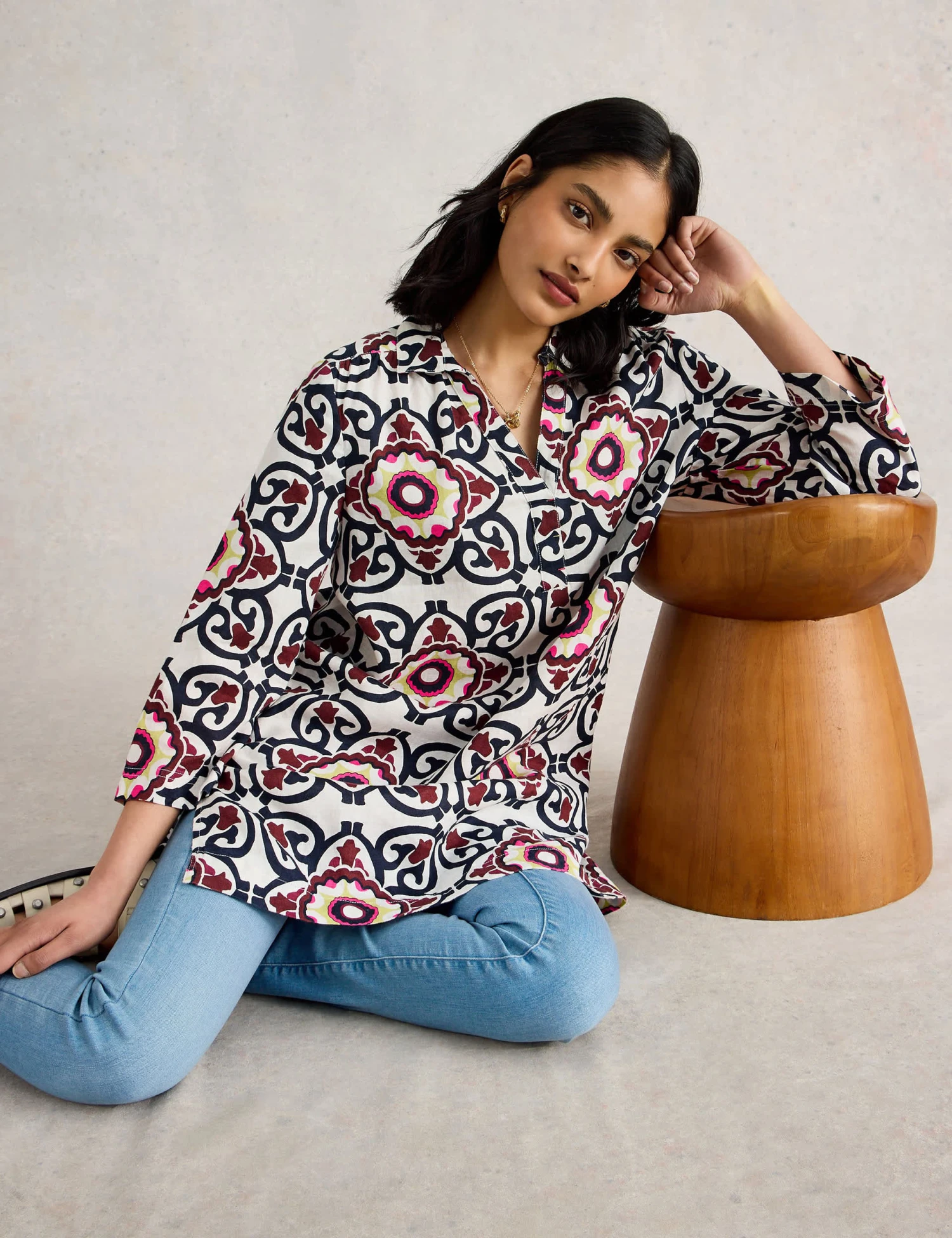 WHITE STUFF Pure Linen Printed V-Neck Collared Tunic 3 WHITE STUFF Pure Linen Printed V-Neck Collared Tunic