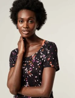 Printed Scoop Neck 2-in-1 T-Shirt -Marks and Spencer Shop SD 01 T51 5319P QU X EC 1