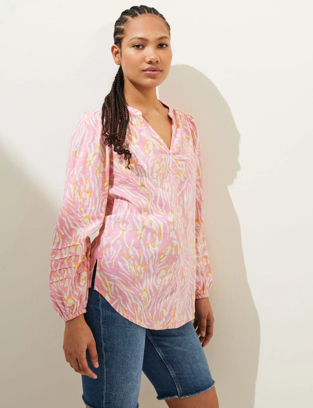 Linen Rich Printed V-Neck Relaxed Blouse 5 Linen Rich Printed V-Neck Relaxed Blouse - Image 3