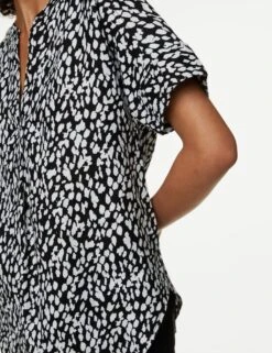 Pure Linen Animal Print Popover Blouse -Marks and Spencer Shop SD 01 T52 3993 Y4 X EC 2