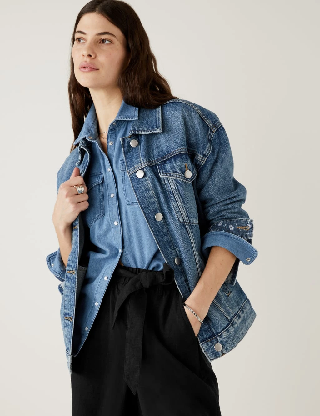 Linen Blend High Waisted Shorts 6 Linen Blend High Waisted Shorts - Image 4