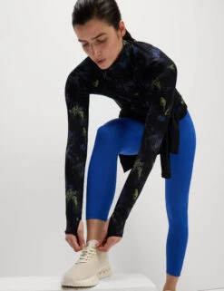 Ultraheat™ Printed Half Zip Running Top -Marks and Spencer Shop Ultraheat Printed Half Zip Running Top 2