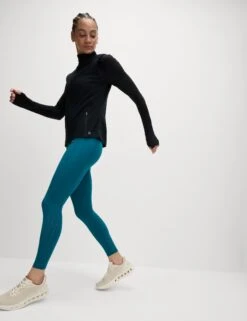 Ultraheat™ Zip Up Running Gilet -Marks and Spencer Shop Ultraheat Zip Up Running Gilet 4