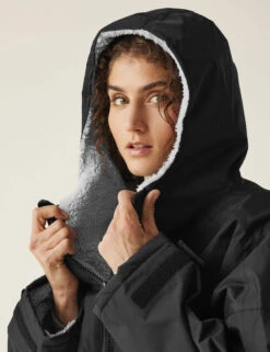 Regatta Waterproof Unisex Changing Robe -Marks and Spencer Shop Waterproof Unisex Changing Robe 6