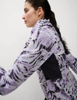 Woven Stormwear™ Printed Funnel Neck Running Jacket -Marks and Spencer Shop Woven Stormwear Printed Funnel Neck Running Jacket 5