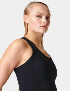 Sweaty Betty Athlete Scoop Neck Seamless Crop Top -Marks and Spencer Shop athlete scoop neck seamless crop top 5
