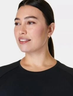Sweaty Betty Athlete Seamless Gym Crew Neck Top -Marks and Spencer Shop athlete seamless gym crew neck top 16