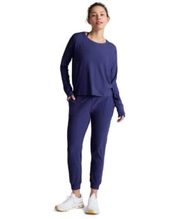 Beyond Yoga Featherweight Daydreamer Crew Neck Yoga Top -Marks and Spencer Shop featherweight daydreamer crew neck yoga top 14