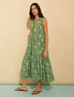 Floral Notch Neck Midi Skater Dress 17 Floral Notch Neck Midi Skater Dress -Marks and Spencer Shop floral notch neck midi skater dress 7