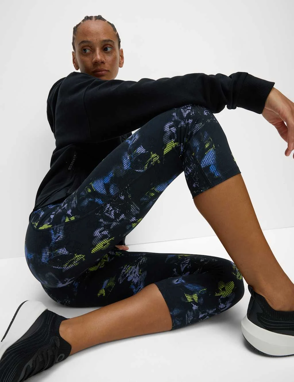 Go Train High Waisted Cropped Gym Leggings 12 Go Train High Waisted Cropped Gym Leggings - Image 10