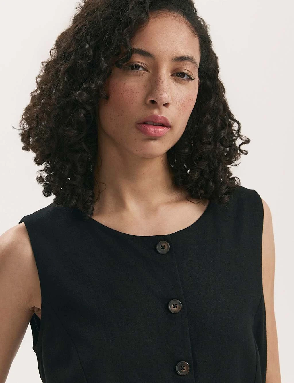 Linen Blend Round Neck Waistcoat 9 Linen Blend Round Neck Waistcoat - Image 7