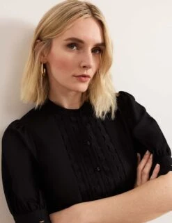 Linen Rich Textured Crew Neck Blouse -Marks and Spencer Shop linen rich textured crew neck blouse 10