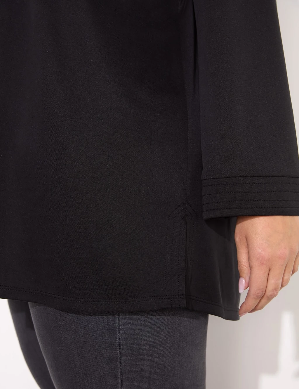 Modal Rich V-Neck Tunic 10 Modal Rich V-Neck Tunic - Image 8