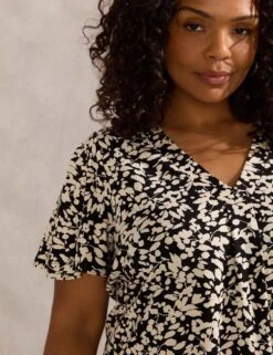 Printed V-Neck Pleat Detail Top -Marks and Spencer Shop mono print pleat front top