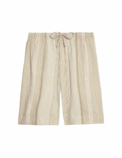 Printed Pure Twill High Waisted Shorts -Marks and Spencer Shop printed pure twill high waisted shorts 2