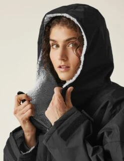 Regatta Waterproof Unisex Changing Robe -Marks and Spencer Shop waterproof changing robe 6